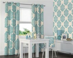 curtains to match wallpaper