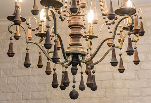 How to choose a wooden chandelier - 9 tips for choosing