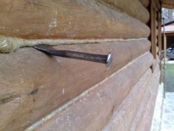 caulking of wooden walls